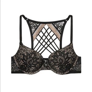 SOLD Victoria’s Secret Very Sexy Push-up Bra